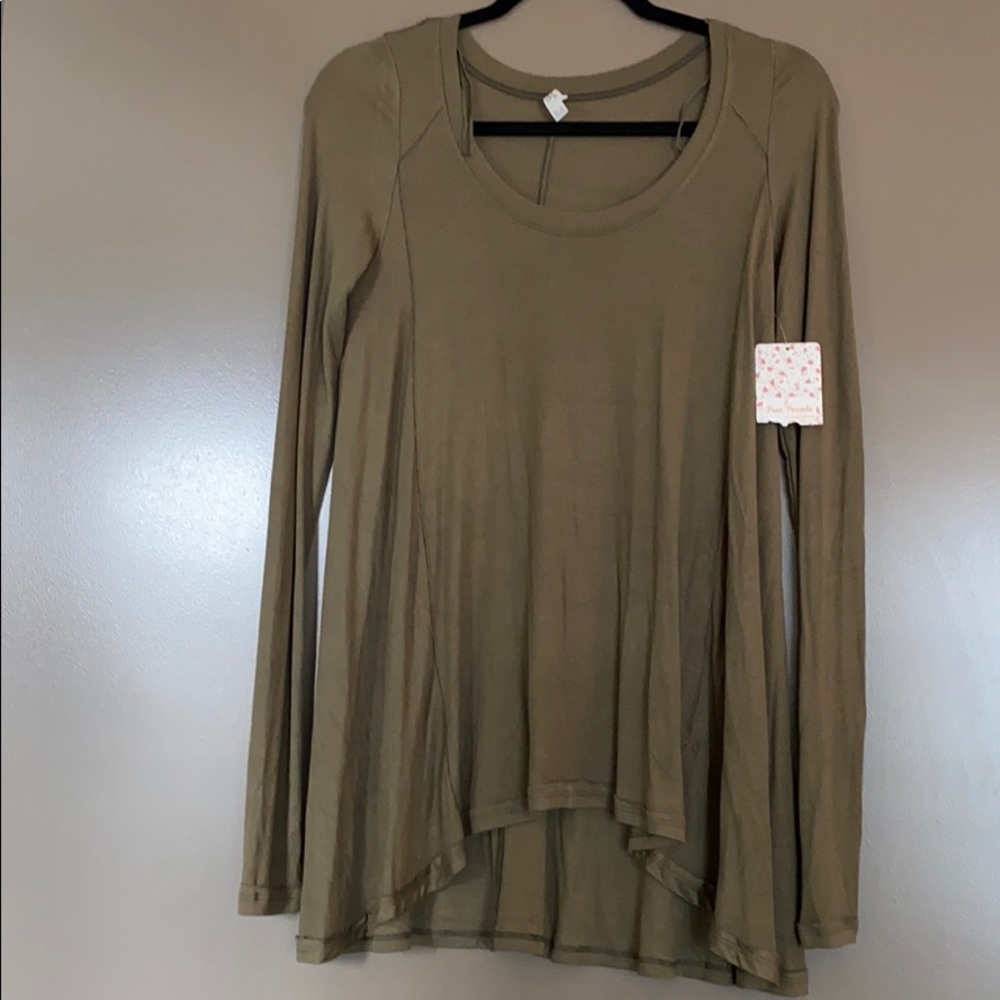 Free people scoop neck olive green flowy shirt